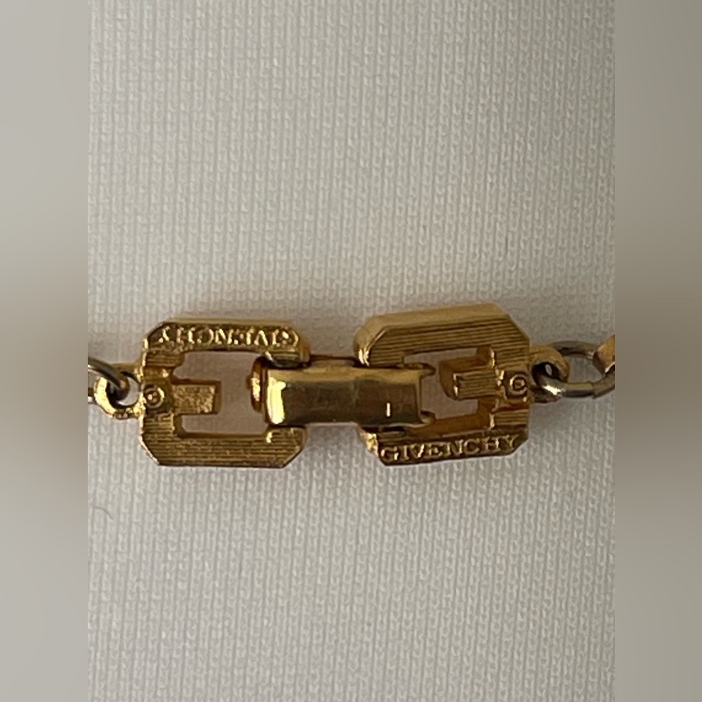 GIVENCHY Gold Tone Pendant Necklace - Picture 4 of 9